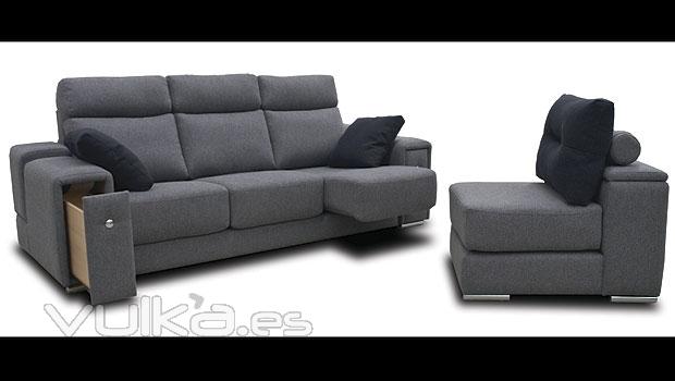 Practico sof con un silln del mismo modelo