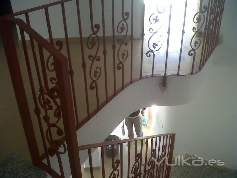 Baranda escalera con curva