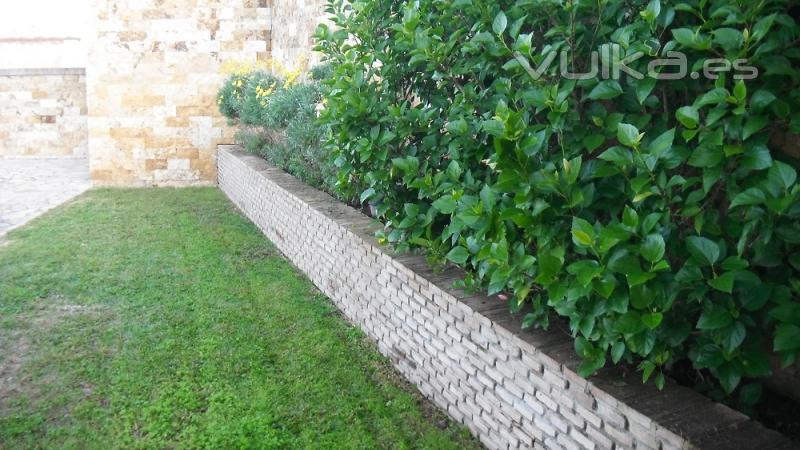 Jardinera Mantenimiento Sevilla