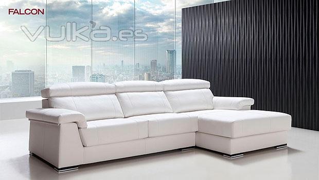 Bonito sofa en color blanco