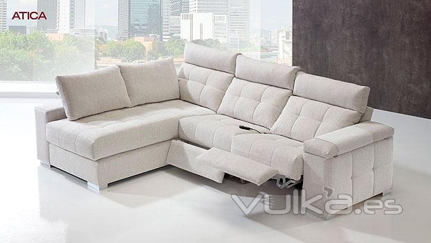 Comodo sofa de 3 plazas con cheslong