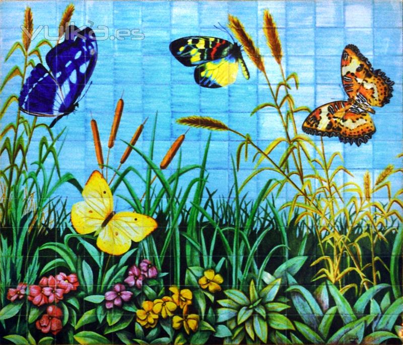 Mariposas. Mural de azulejos pintado a mano y cocido a 980 grados. 210x180cm.