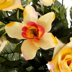 Ramo artificial flores rosas y orquideas cymbidium naranjas con hojas 56 2 - la llimona home