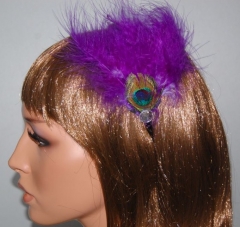 Diadema de elegantes plumas a 150 euros