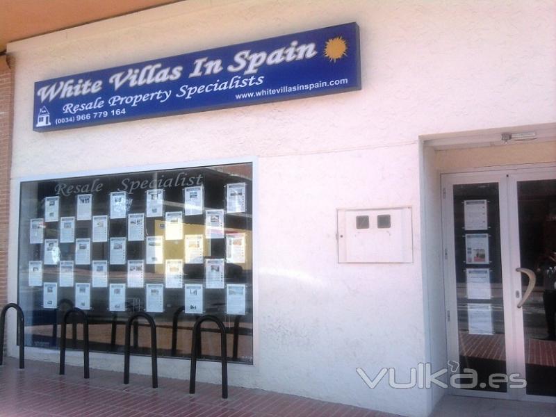 White Villas In Spain - Outside Office in La Murada