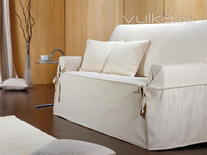 Funda sofa universal puntilla