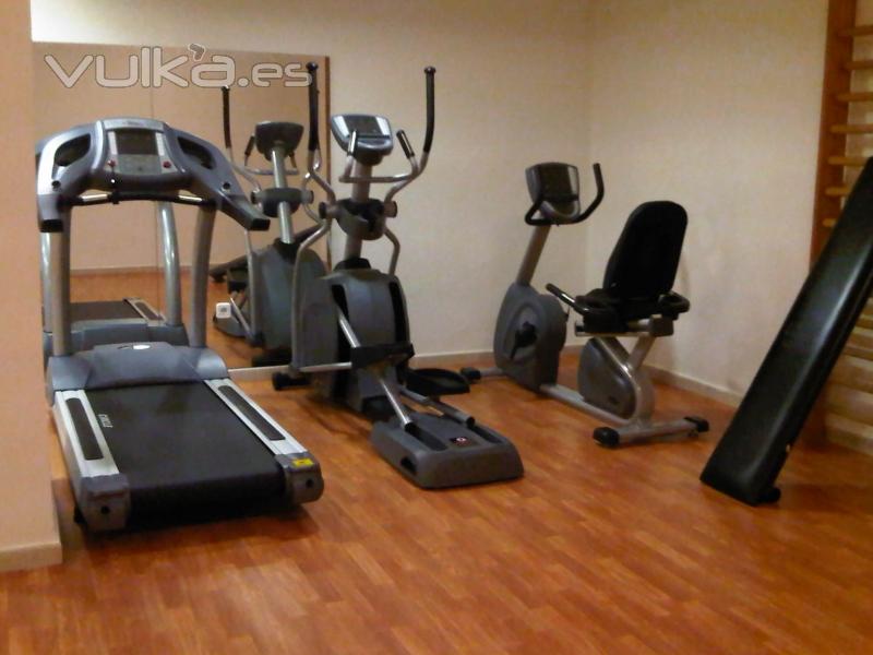 sala de fitnes semiprofesional