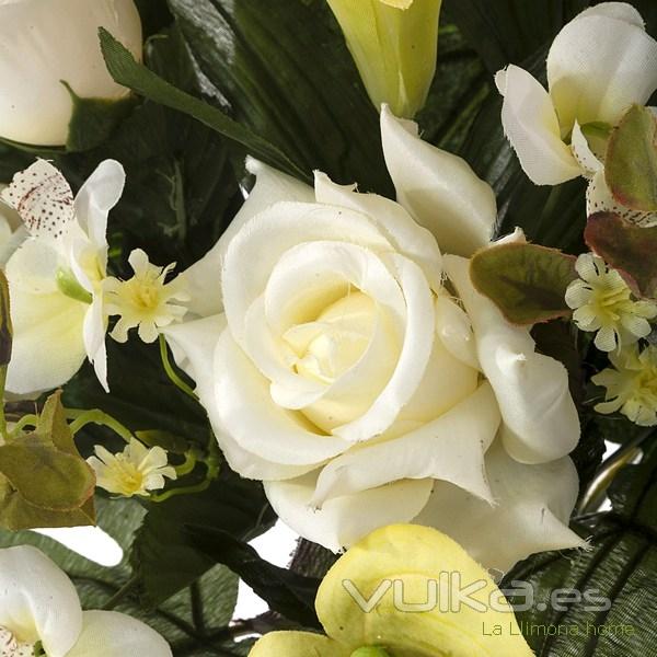Todos los Santos. Ramo artificial flores anthuriums amarillos con rosas blancas 60 1 - La Llimona ho