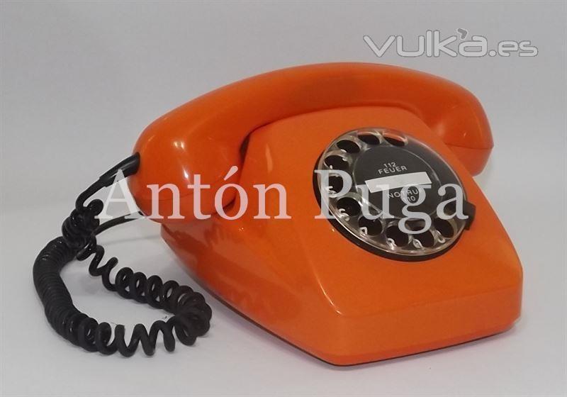 telefono antiguo de disco, aos 60-70. vintage