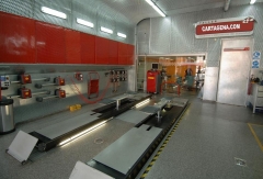 Elevadores sin brazos ni columnas especiales para coches muy bajos