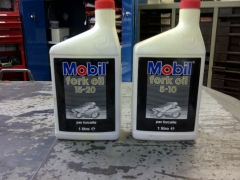 super oferta! aceite mobil w 5-10 para horquillas de moto, en botellas de 1 litro, slo 4 eur/