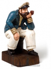 Figura marinera tallada en madera de artesania nautica
