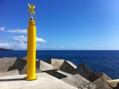 Dos balizas para el puerto de santa cruz de la palma (islas canarias)