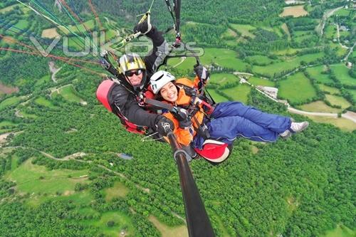 volar en parapente biplaza en Lleida