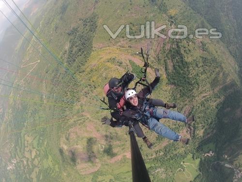 volar en parapente biplaza en Catalunya