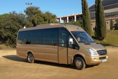 We make available to our customers a higher level transport for groups up to 16 passengers