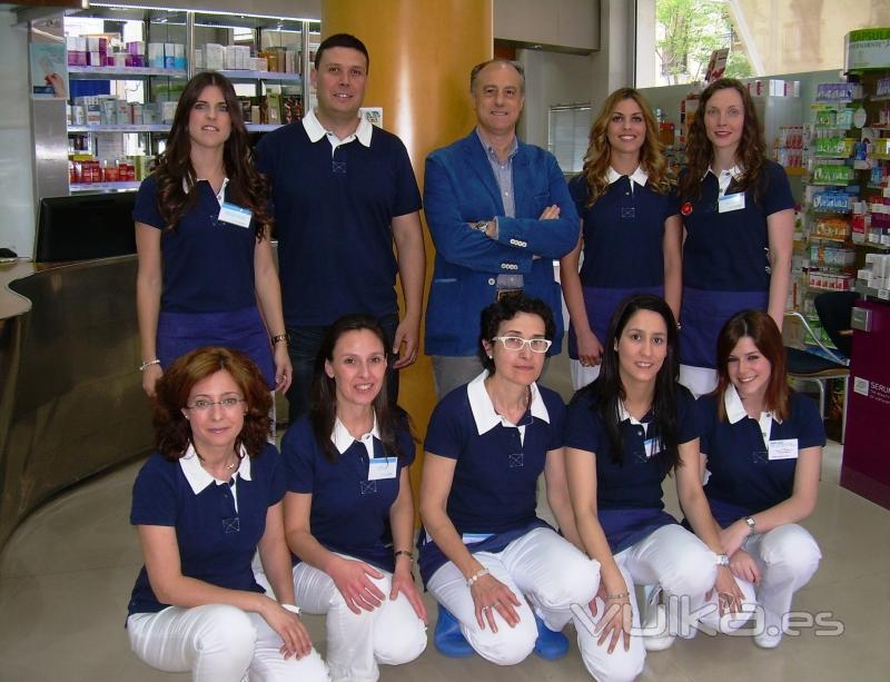 Equipo al completo de Farmacia Bel-lan