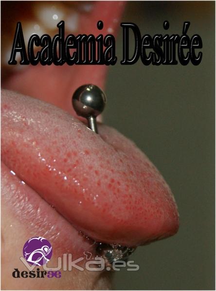 Piercing realizado en Academia Desire