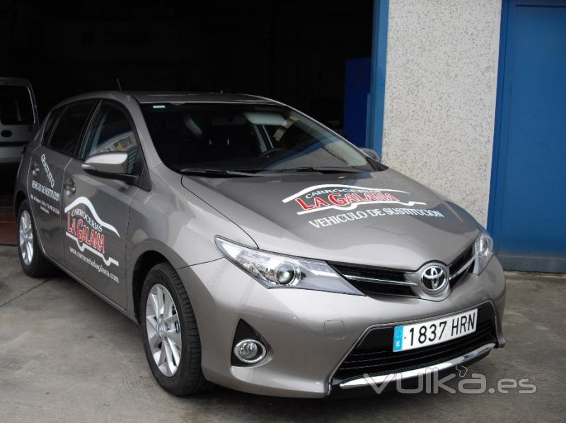 Nuevo coche de cortesa del taller Carrocerias La Galana, Vitoria-Gasteiz (Alava)