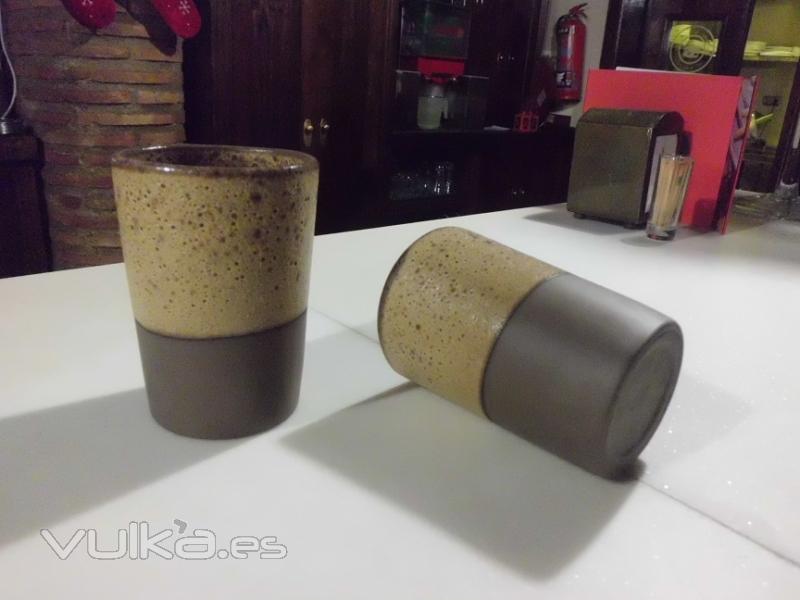 VASO DE BARRO MUY RESISTENTE, DISEO ORIGINAL, NO RESUDA, SI LO PRUEBA SE SORPRENDERA.