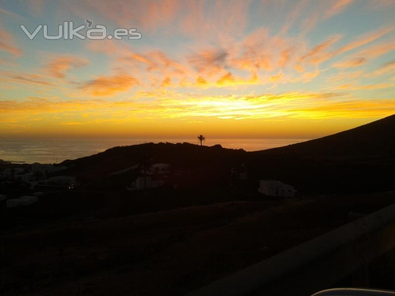 AMANECER EN EL NORTE DE LANZAROTE.....PRECIOSO 