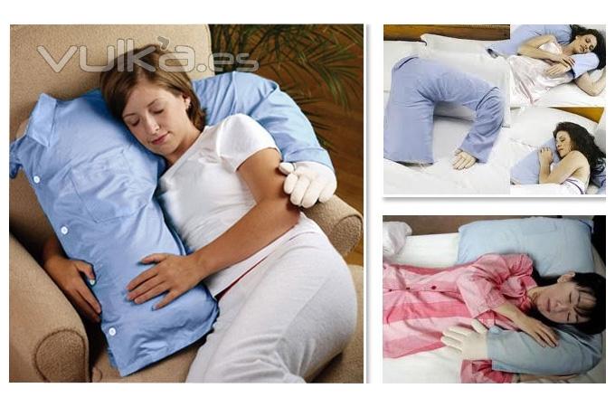 Disfruta tus momentos con una almohada con forma de pecho, ten tu propia ALMOHADA NOVIO