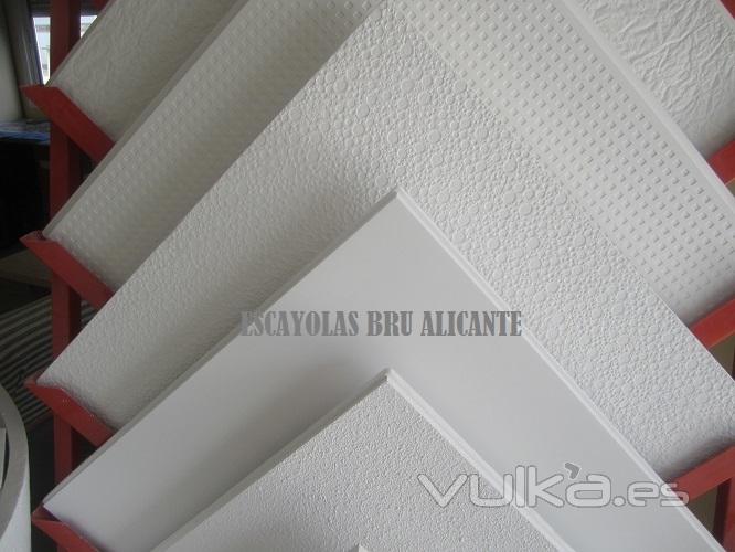 diferentes modelos de placas de escayola para techos registrables (Alicante)