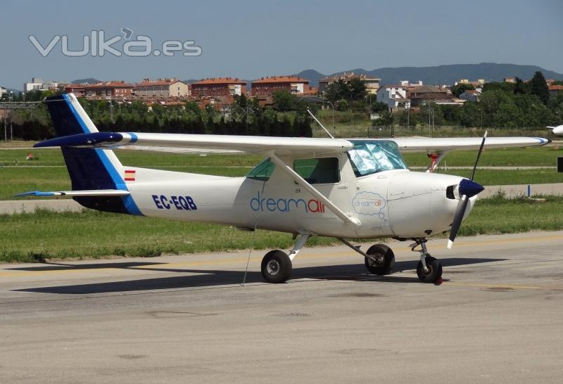 Cessna 150M de Dreamair para el curso PPL