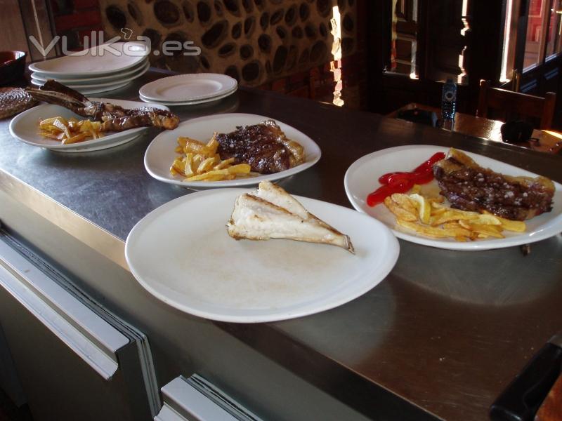 Platos de carne a la parilla