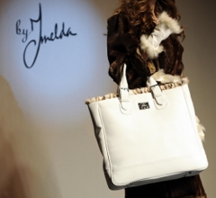 Bolso señora de grandes dimensiones, piel vacuno, blanco