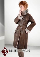 Blue Ribbon- Diseño y moda en piel - Catálogo 2013