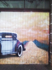 Parquing comunitario, trampantojo coche clasico