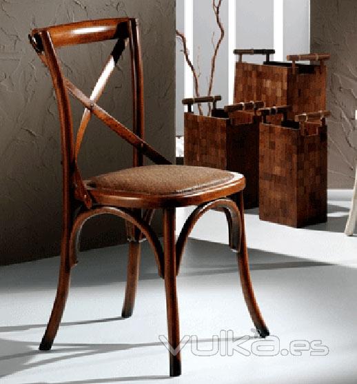 Silla Wilson en color roble