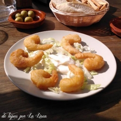 BODEGÓN ANTOÑITO es un pequeño y nuevo gran bar de tapas de excelente calidad