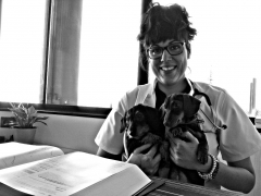 La Doctora Vives con Dhara y Lisa de Golage