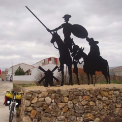 Silueta de quijote y sancho