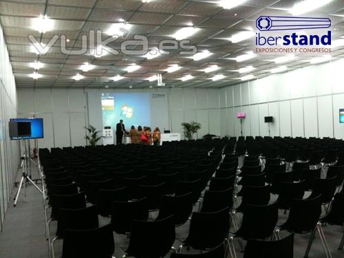 montaje de salas modulares para eventos