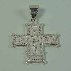 Cruz de plata retablo