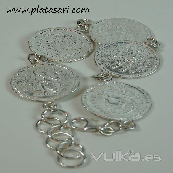 Pulsera de plata monedas romanas.