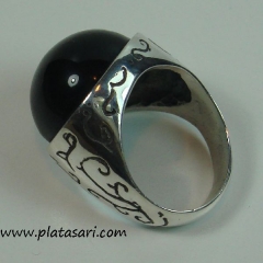 Anillo de plata y onix