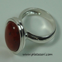 Anillo de plata con piedra