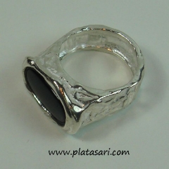 Anillo de plata onix y texturas