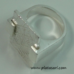 Anillo de plata y moneda obulco