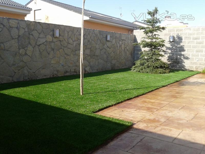 csped sinttico especial para jardines con mascotas