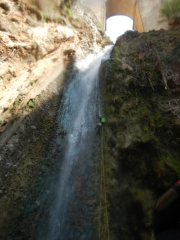 Descenso de barrancos en el tajo de ronda
