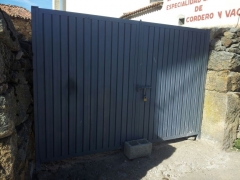 Puerta de servicio