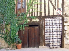 Detalle de la entrada a la casita