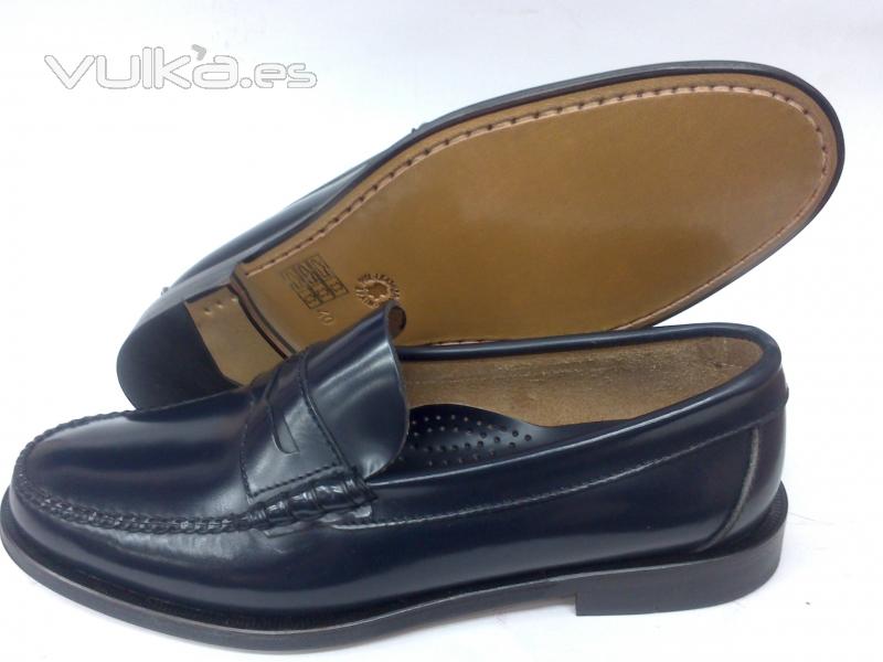 Mocasín penny loafer beefroll (tipo castellano) con antifaz en piel florentic azul marino de Ashcrof