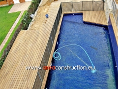 Construccin de piscina en casa de diseo moderno. barcelona, www.areaconstruction.eu