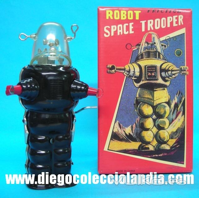 Robot de Hojalta. www.diegocolecciolandia.com . Tienda juguetes de hojalata en Madrid,España